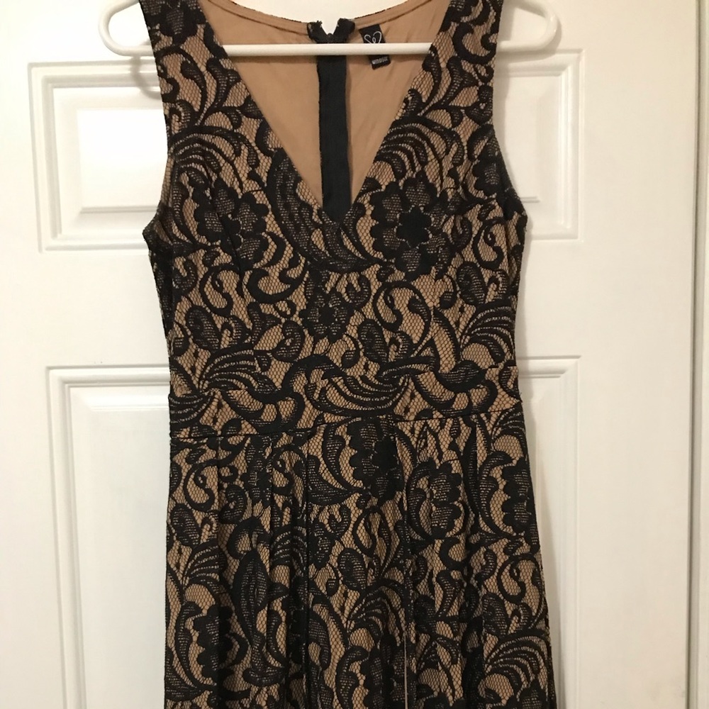 Elegant night dress - Picture 3 of 4